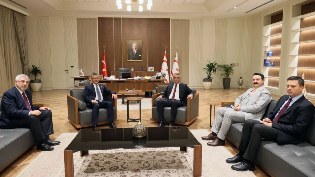 Cumhurbaşkanı Erhürman, CHP Genel Başkanı Özel’i kabul etti