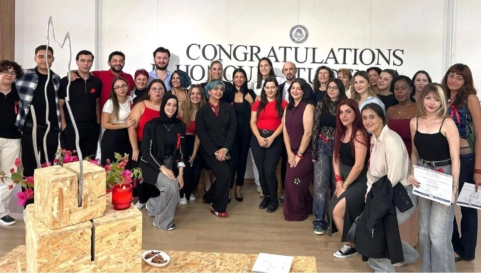 DAÜ İç Mimarlık Bölümü’nde üstün başarı gösteren öğrencilere sertifika verildi