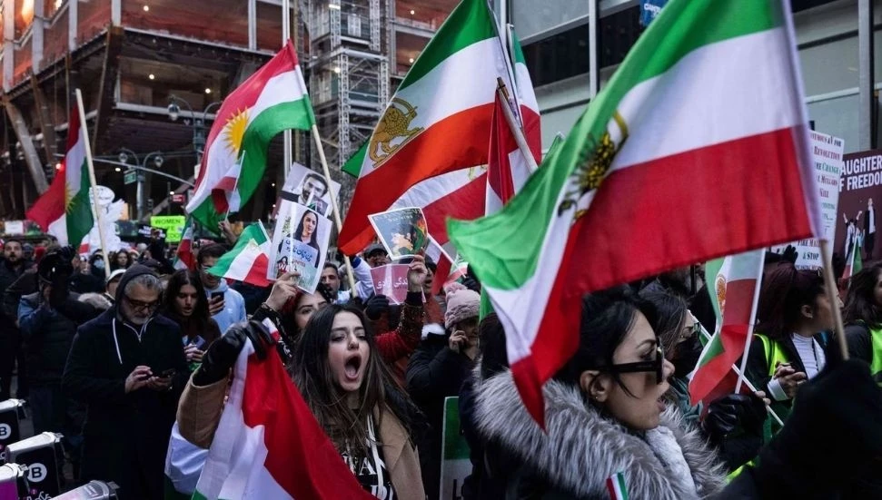 Kuzey Kıbrıs’taki İranlılardan Çarşamba günü İslam Devrimi’ne karşı yürüyüş çağrısı