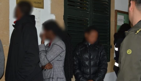 İzinsiz ikamet ithamıyla tutuklanan 3 zanlı, 3 gün tutuklu kalacak