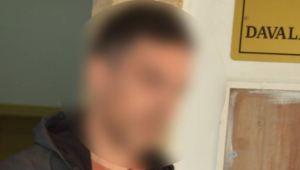 60 günlük turist vizesiyle geldi, çalışırken yakalandı