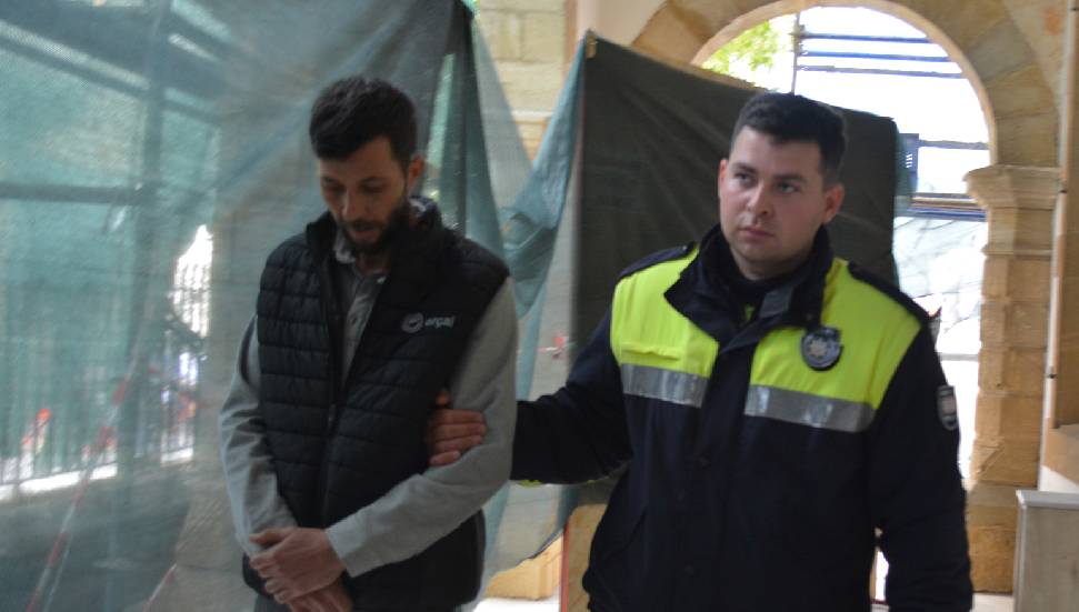 Tırı yolun ortasına park etti, uyuşturucu testi pozitif çıktı: 3 ay ceza aldı